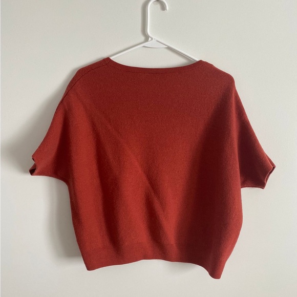 R | Label Cropped Sweater - Picture 6 of 6